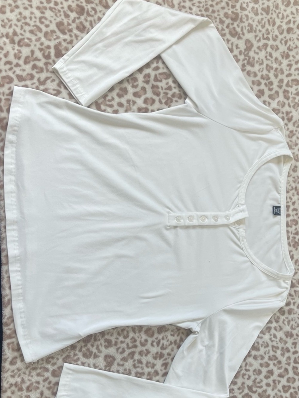 Women’s Long Sleeve Top - White Button up